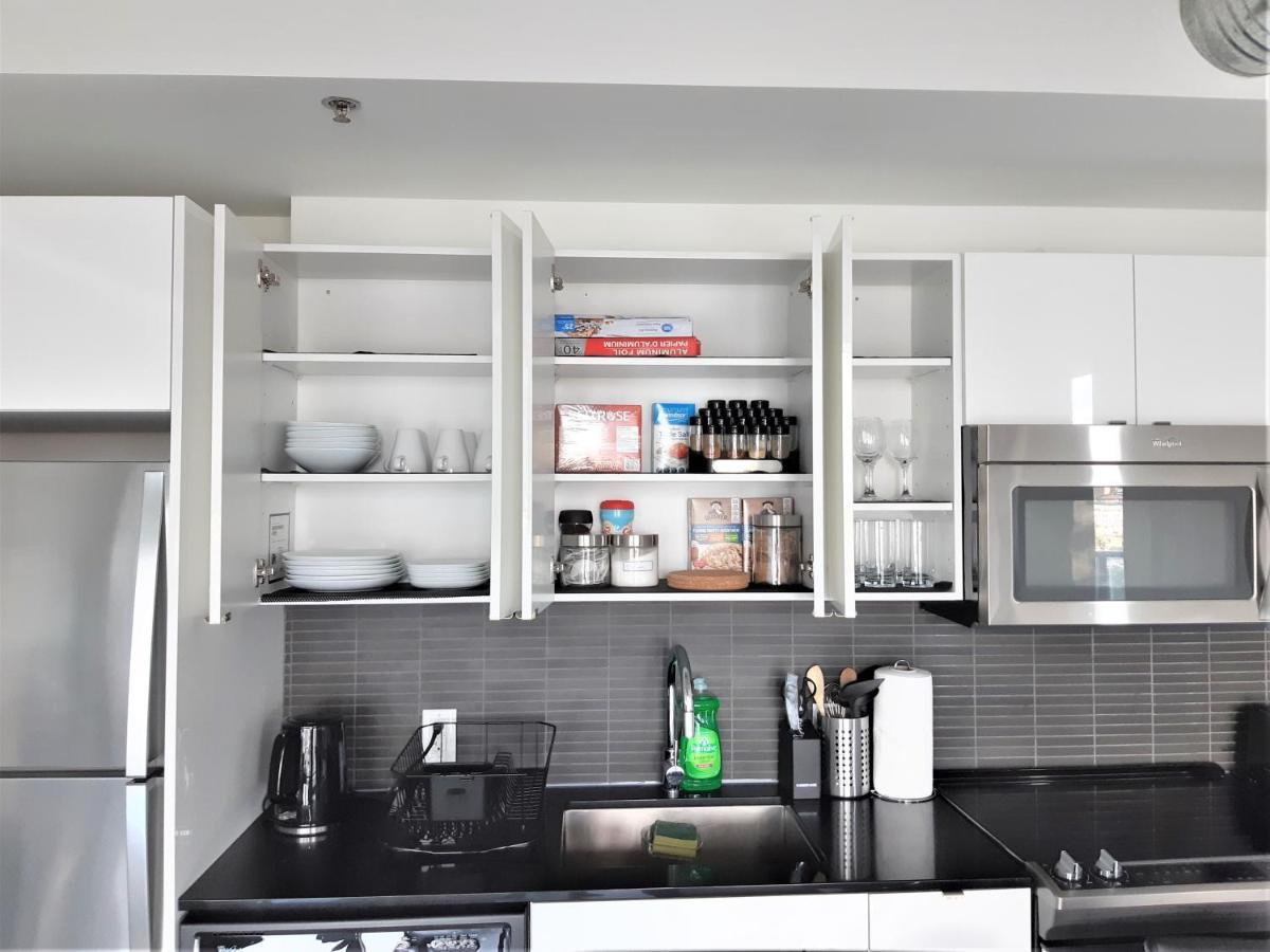 Luxury Skyline Condo In Downtown Free 24/7 Parking Winnipeg Exterior foto